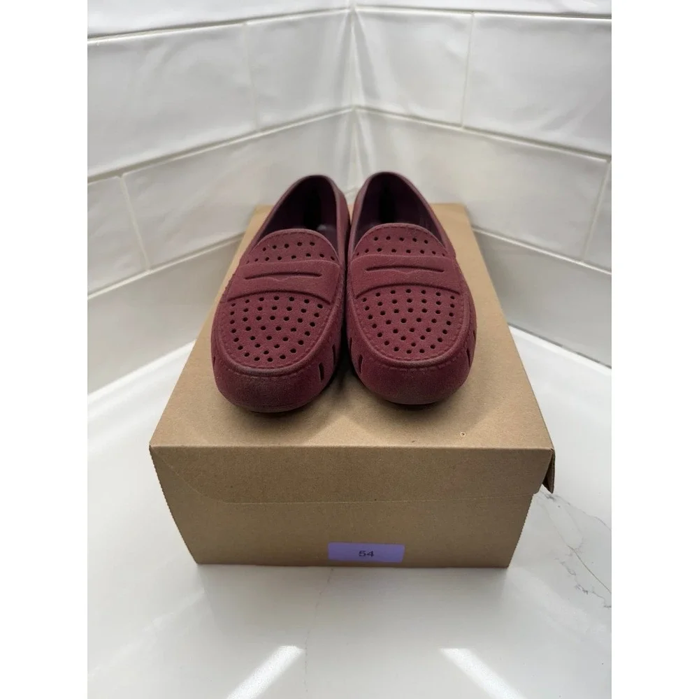 Floaters Posh 3.0 women's size 8‎